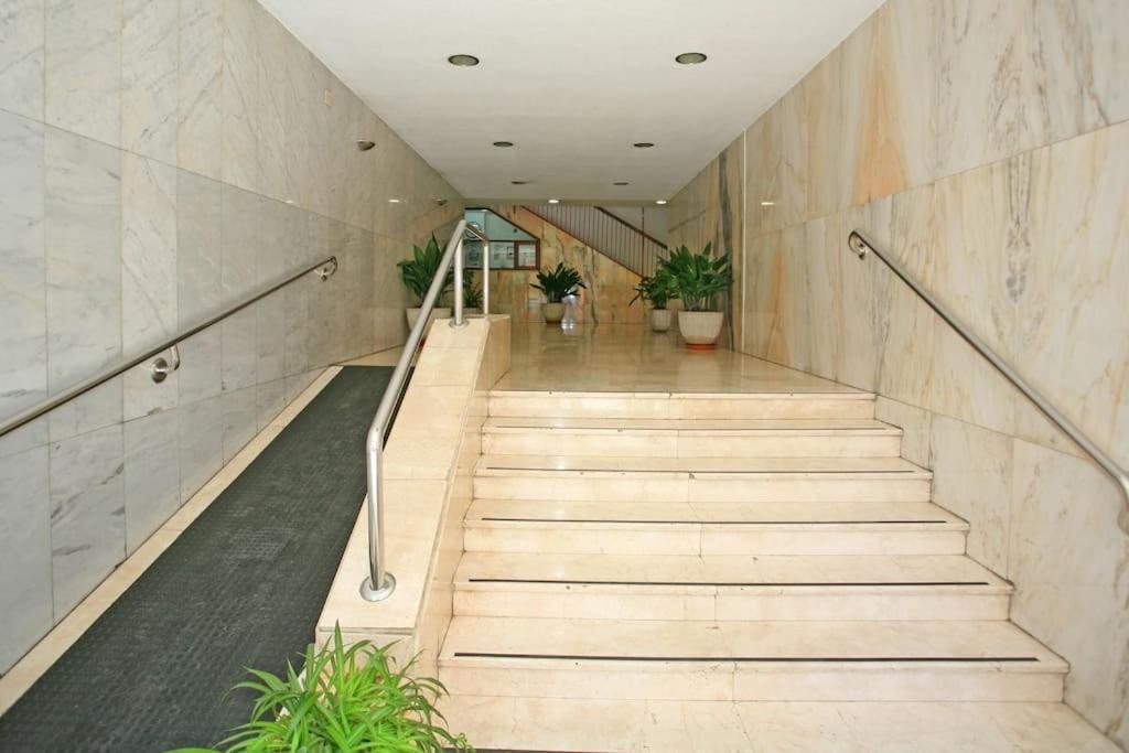 Granada Piso En Calle Arabial 117 Junto A El Corte Ingles Bagian luar foto